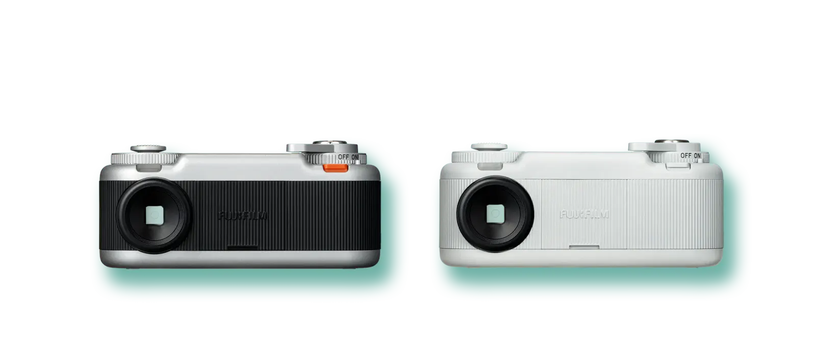 ด้านหลังของ instax Pal 2 ยางรองตาแบบเรนจ์ไฟน์เดอร์ และสวิตช์เปิดปิดสีส้มบนตัวสีดำ