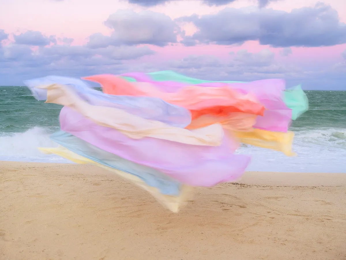 ภาพผลงานผ้าไหม Silk no. 12 ของโทมัส แจ็กสัน ที่แนนทักเก็ต ปี 2025