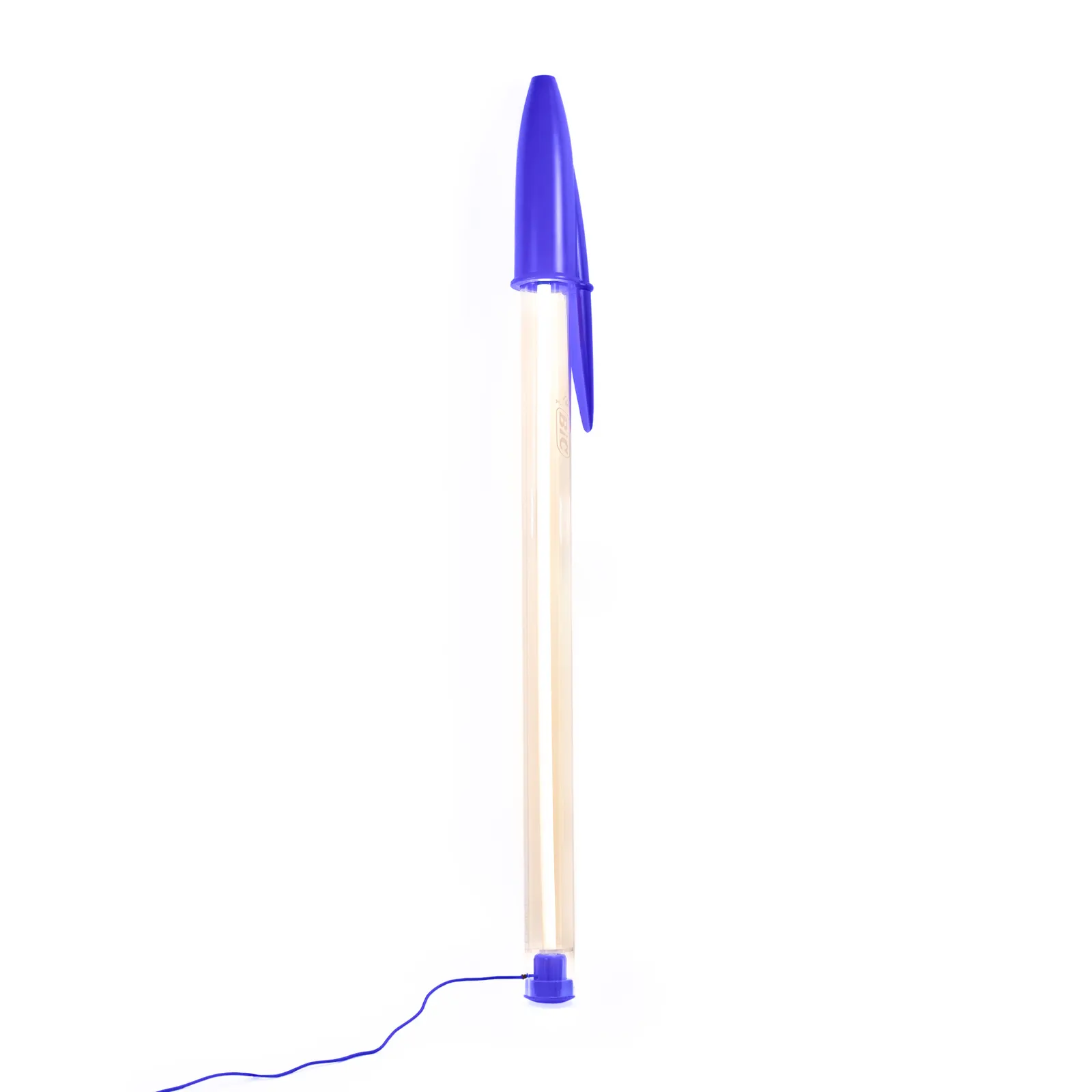 โคมไฟ BIC Lamp รุ่นปลอกสีน้ำเงิน