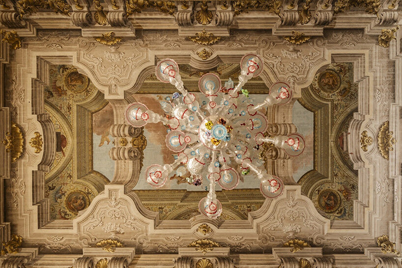 พื้นที่จัดแสดง Fondazione Dries Van Noten ภายใน Palazzo Pisani Moretta