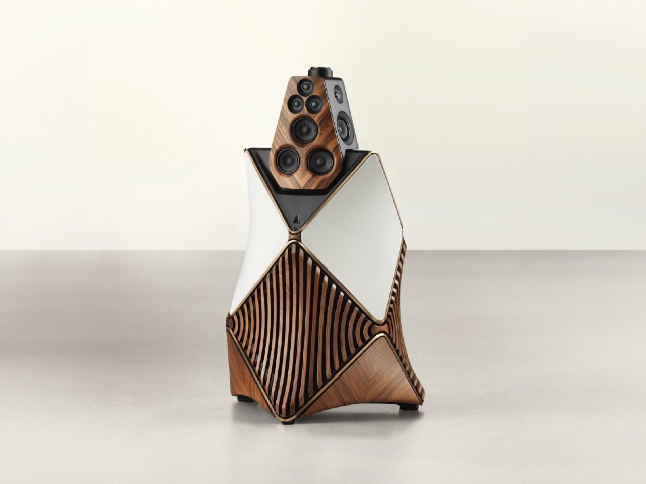 Beolab 90 Monarch and Zenith editions