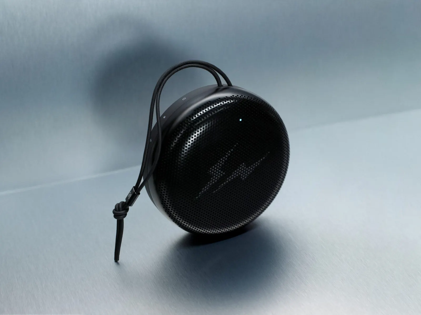 Beosound A1 3rd Gen Fragment Design Edition ลำโพงพกพา