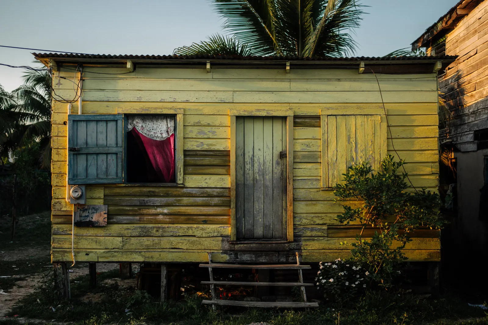 Everyday Structures โดย André Tezza — ร้านชำเล็กๆ ในเมือง Curitiba ประเทศบราซิล