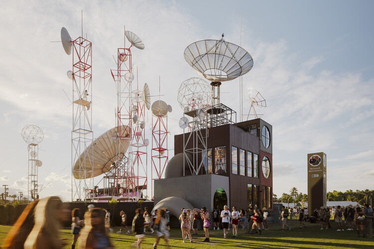 ผลงาน Network Operations โดย Dedo Vabo ที่ Coachella 2026