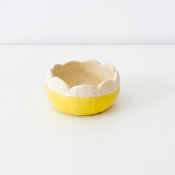 Sunny Scallop Bowl