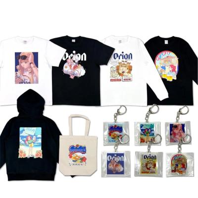 Orion × Akaku ให้สามนักวาดพาแบรนด์ไปอยู่ในภาพ ก่อนย้ายภาพมาอยู่บนเสื้อ