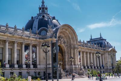 Art Paris 2026 เมื่อศิลปะและภาษาบรรจบกันใต้หลังคา Grand Palais