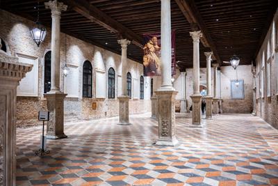 Lorna Simpson: Third Person เมื่อความทรงจำถูกวาดใหม่ที่ Punta della Dogana