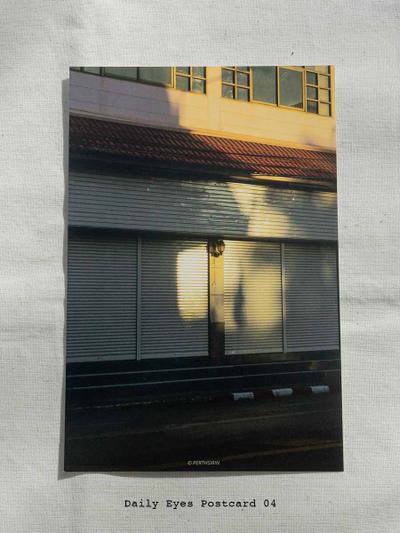 Daily Eyes Postcard No.4